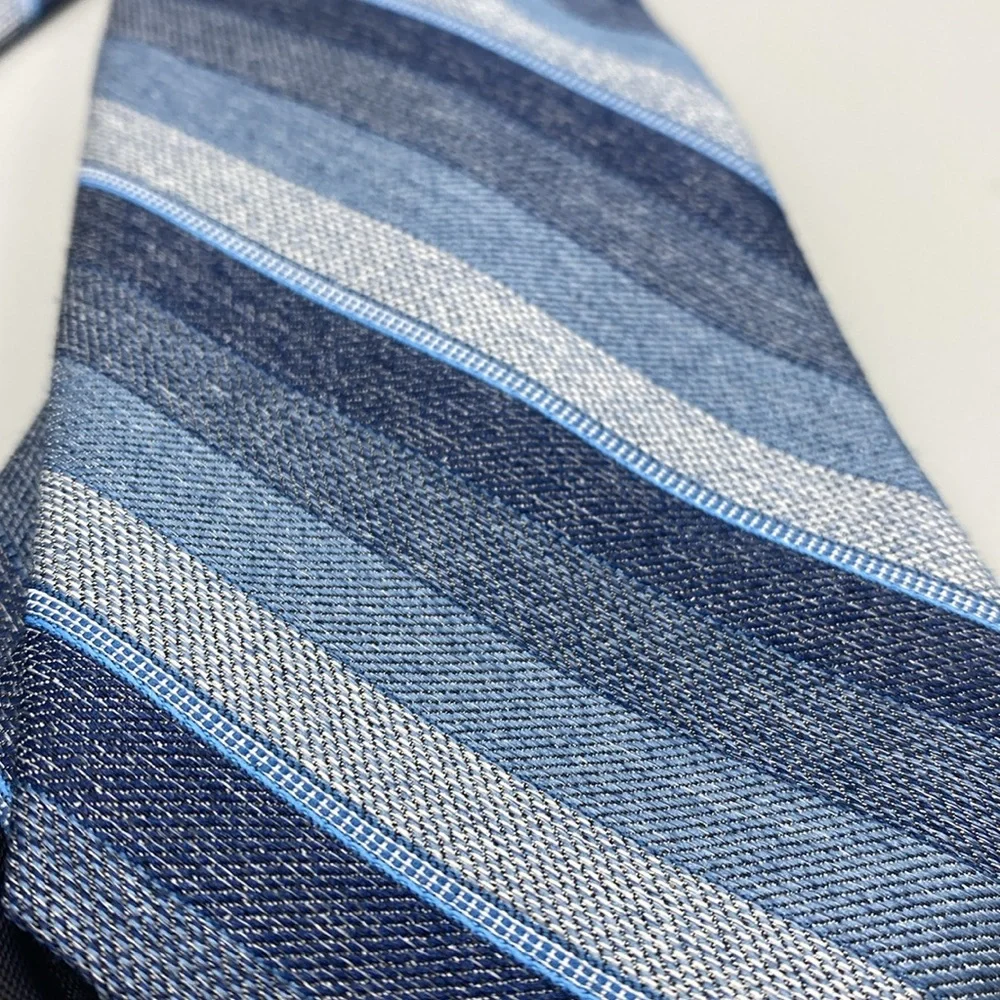 Vintage 1940s British rayon cravat necktie 58”x3” short Mens tie blue stripes - Picture 2 of 4